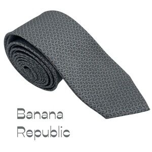Banana Republic Gray Blue Silk Necktie